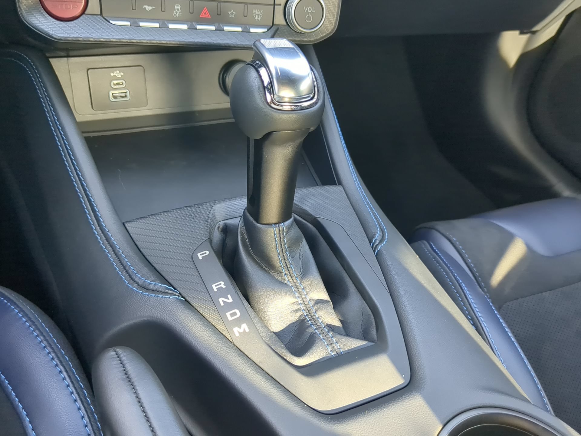 Used 2025 Ford Mustang Dark Horse RWD image 61