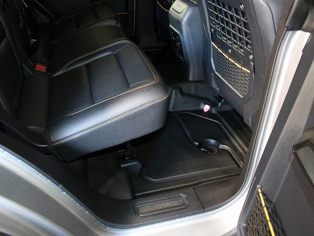 Used 2024 Ford Bronco Badlands image 30