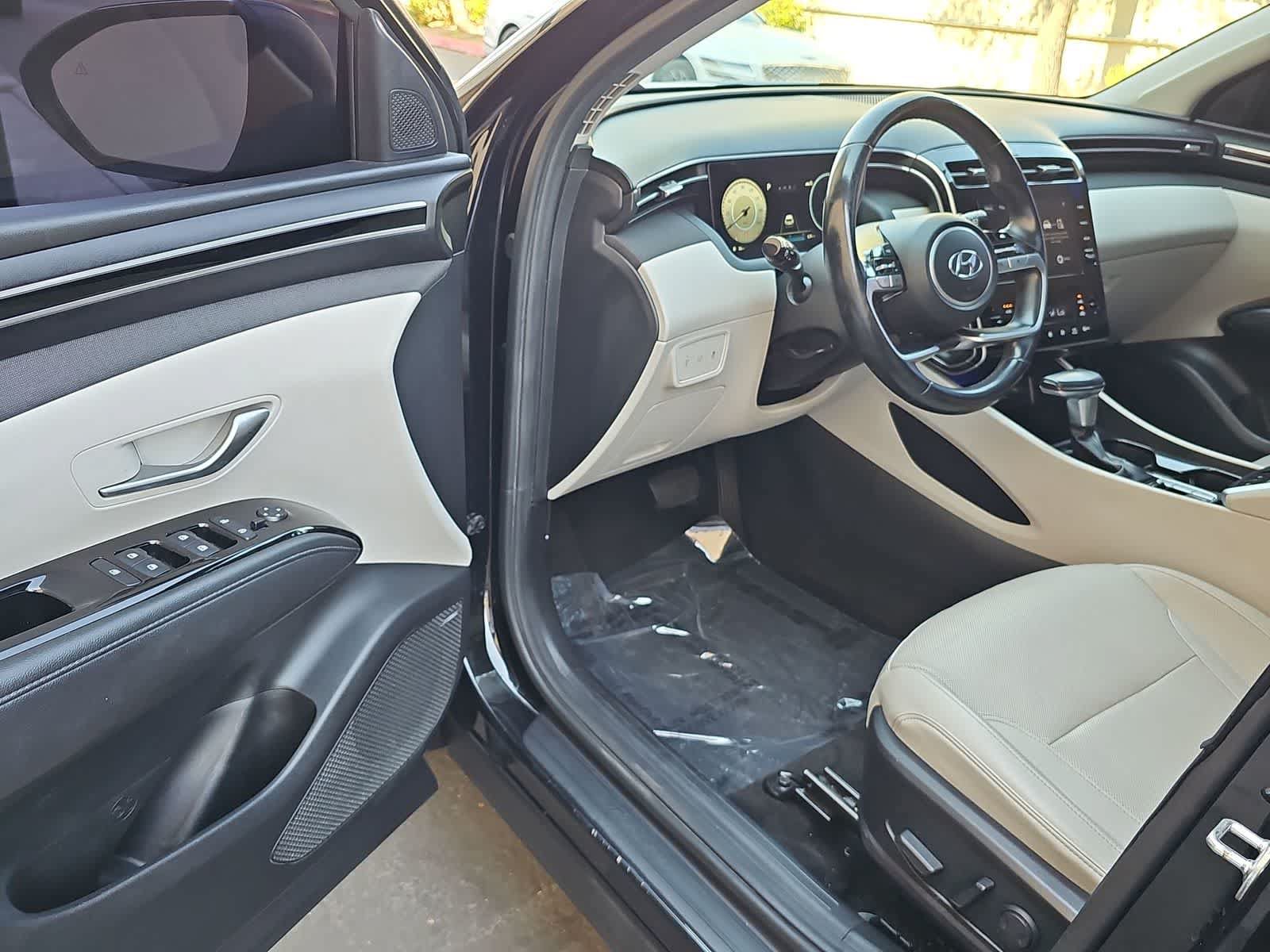 Used 2022 Hyundai Tucson SEL w/ Convenience + Premium Package FWD image 10