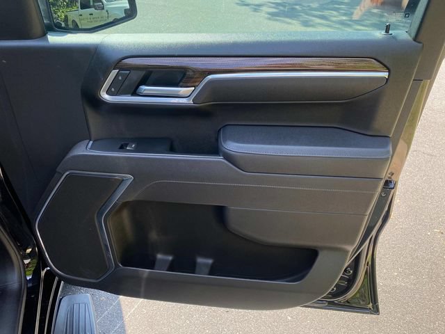 Used 2025 Chevrolet Silverado 1500 RST AWD/4WD image 37