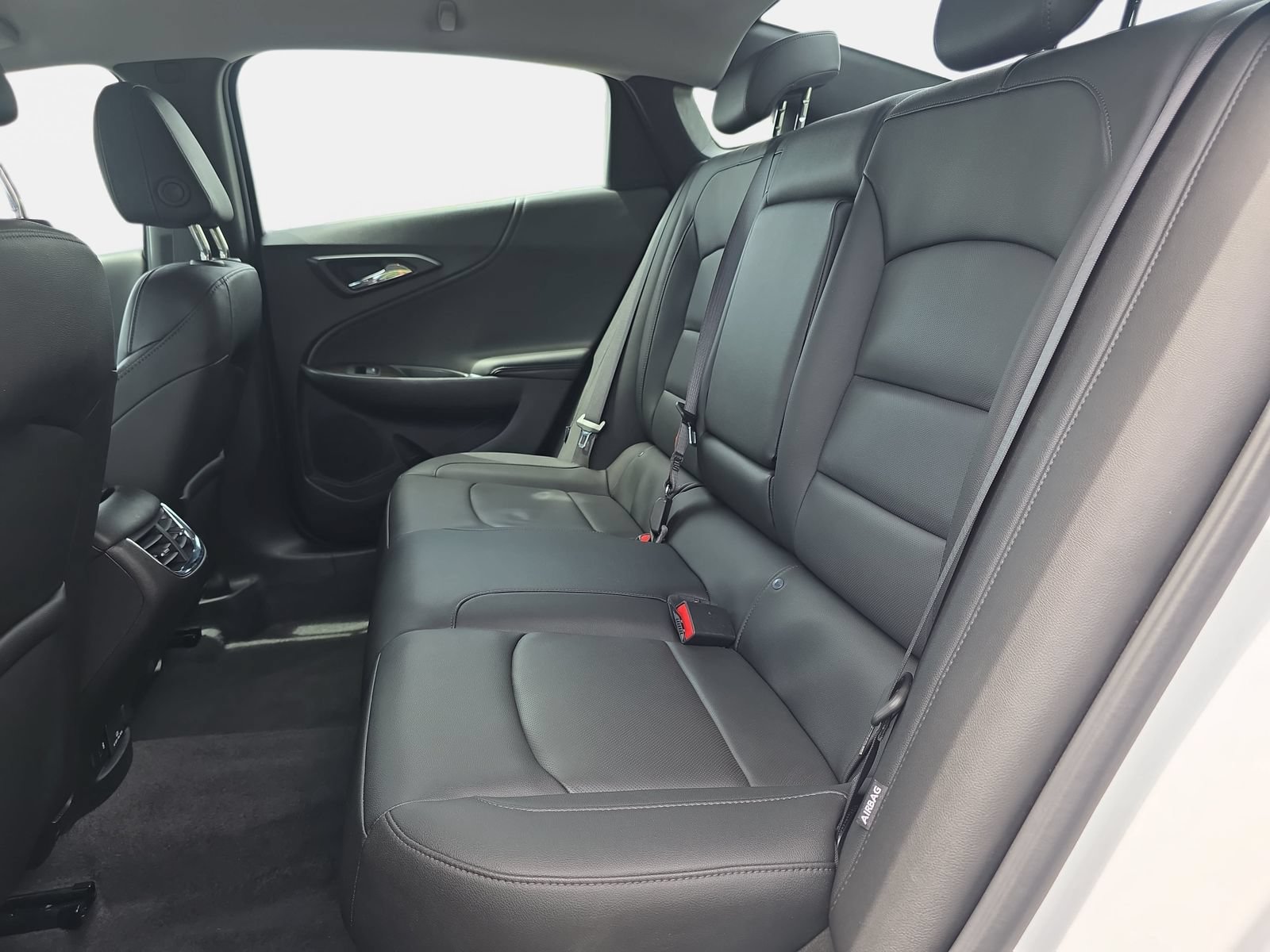 Used 2024 Chevrolet Malibu LT FWD image 13