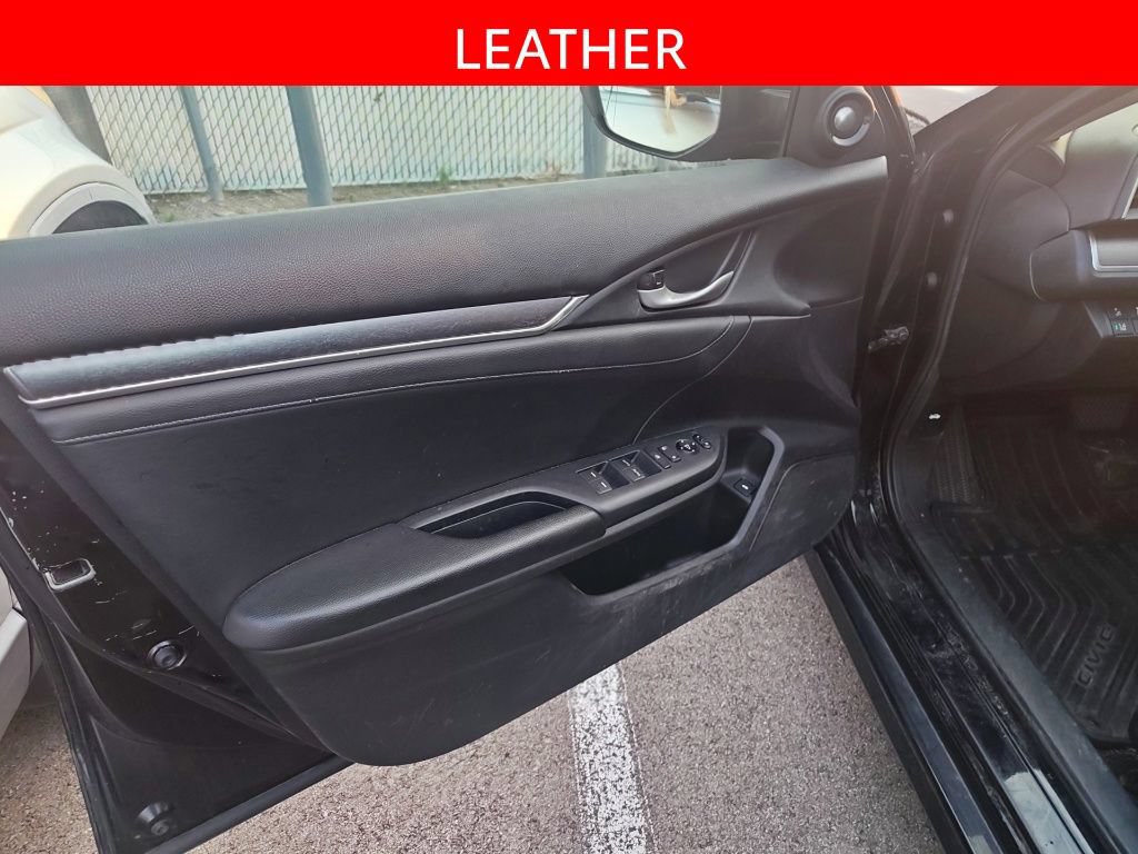 Used 2016 Honda Civic Touring image 5