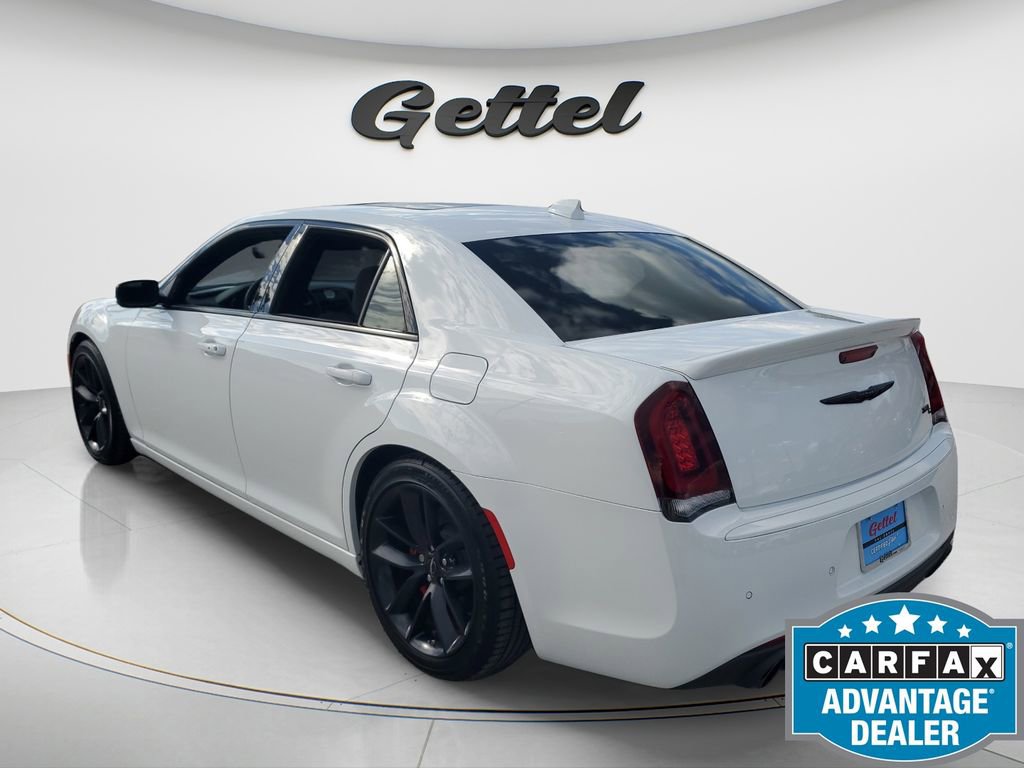 Used 2023 Chrysler 300 C image 15