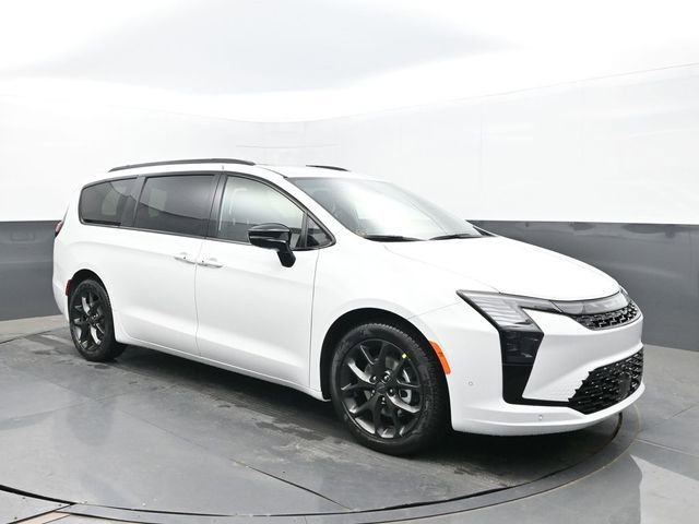 New 2027 Chrysler Pacifica Limited FWD image 7