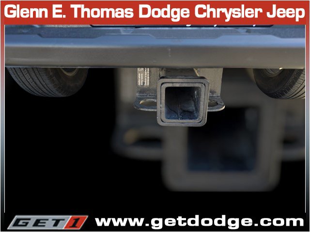 Used 2024 Nissan Frontier SL RWD image 11