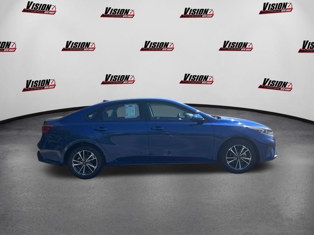 Certified 2023 Kia Forte LXS FWD image 4