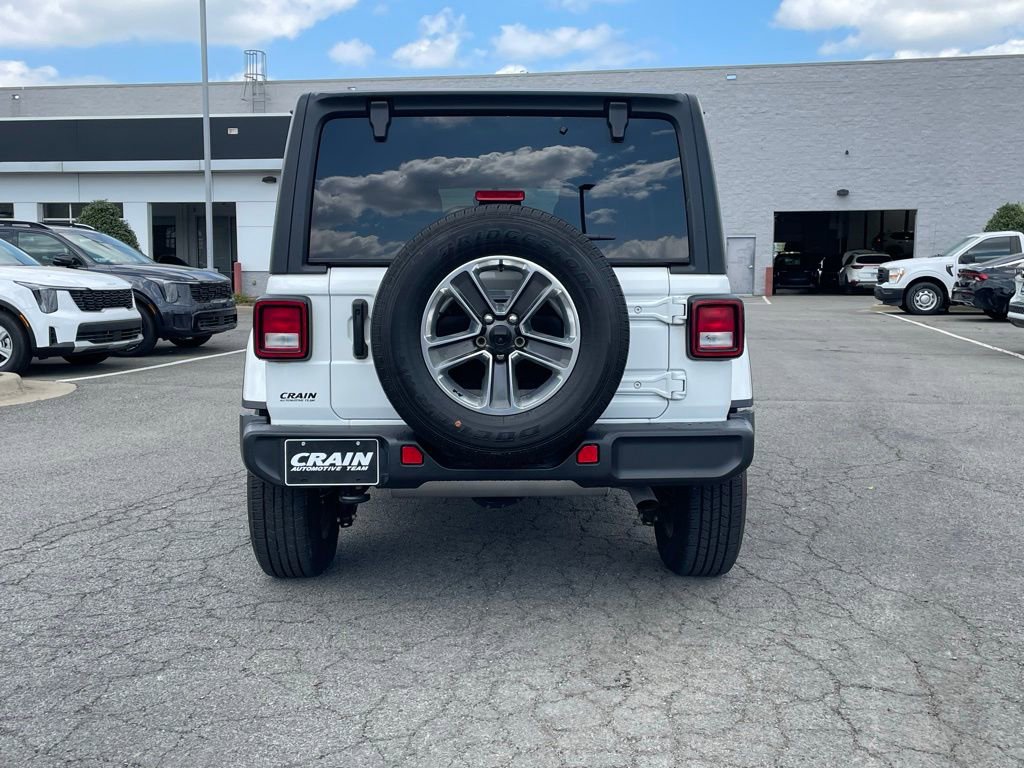 Used 2022 Jeep Wrangler Unlimited Sahara image 6