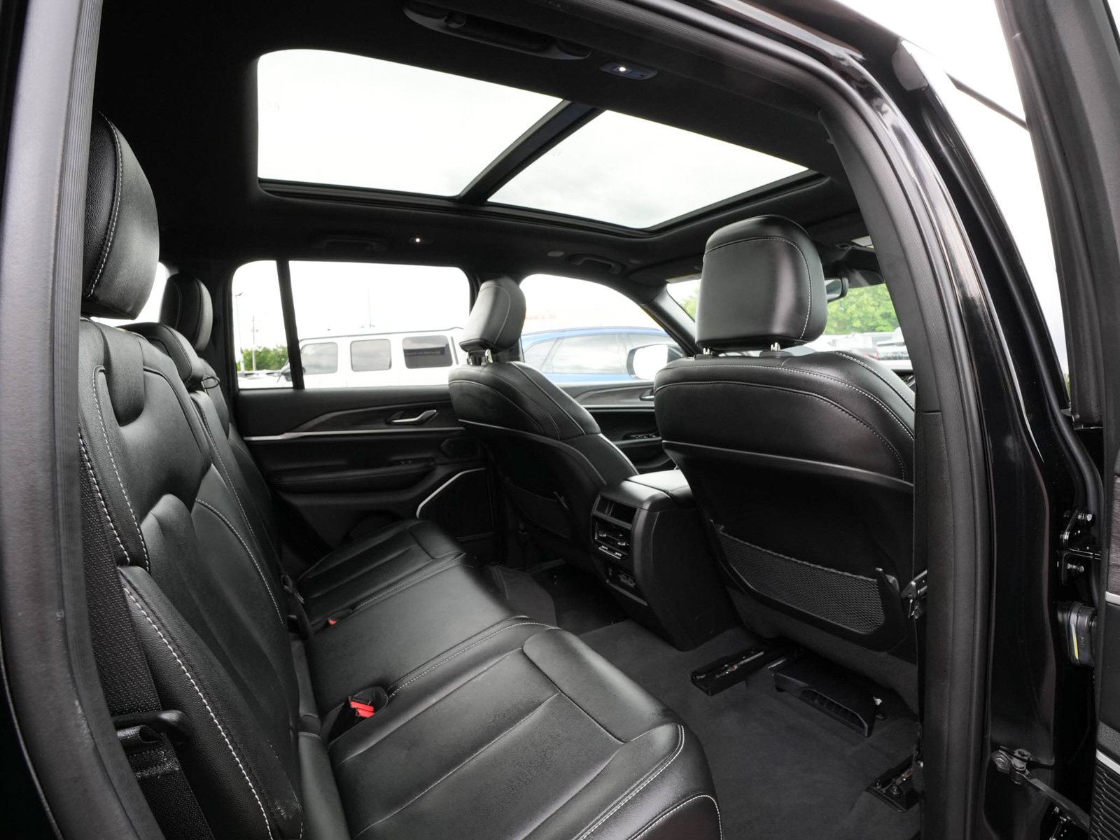 Used 2024 Jeep Grand Cherokee Limited 4xe AWD/4WD image 42
