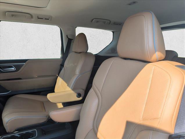Used 2025 INFINITI QX80 Luxe AWD/4WD image 17
