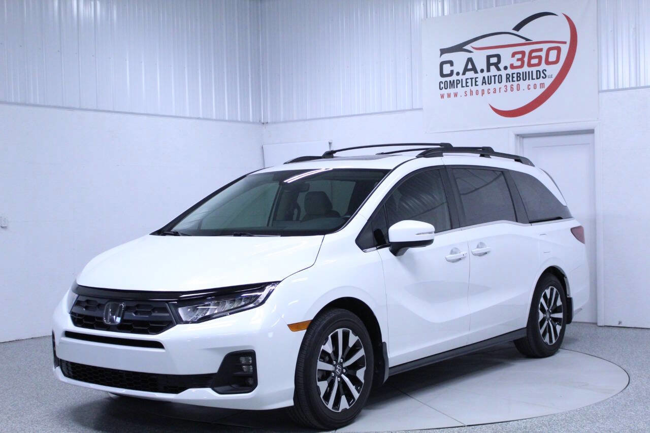 Used 2025 Honda Odyssey EX-L image 2