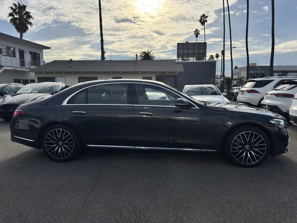 Used 2021 Mercedes-Benz S 580 4MATIC Sedan image 4