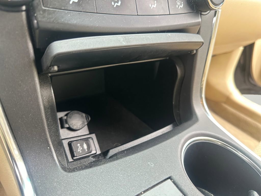 Used 2016 Toyota Camry LE FWD image 18