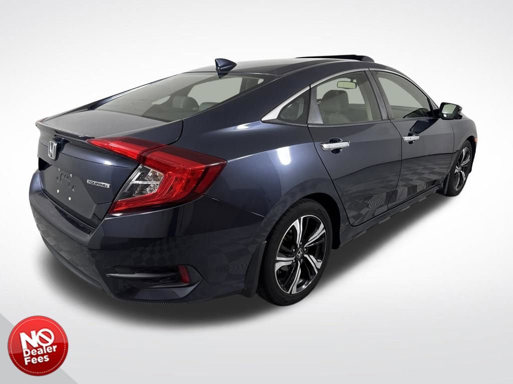 Used 2018 Honda Civic Touring image 3