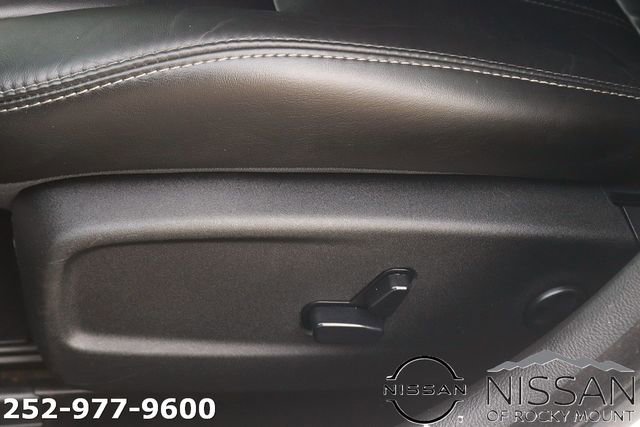 Used 2020 Chrysler 300 S RWD image 13