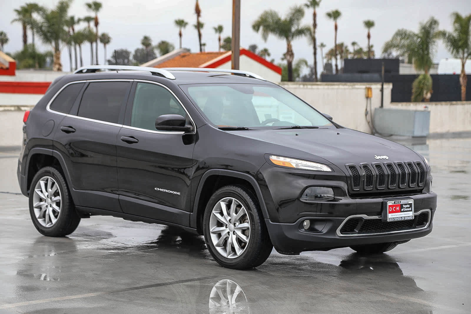 Used 2018 Jeep Cherokee Limited image 4