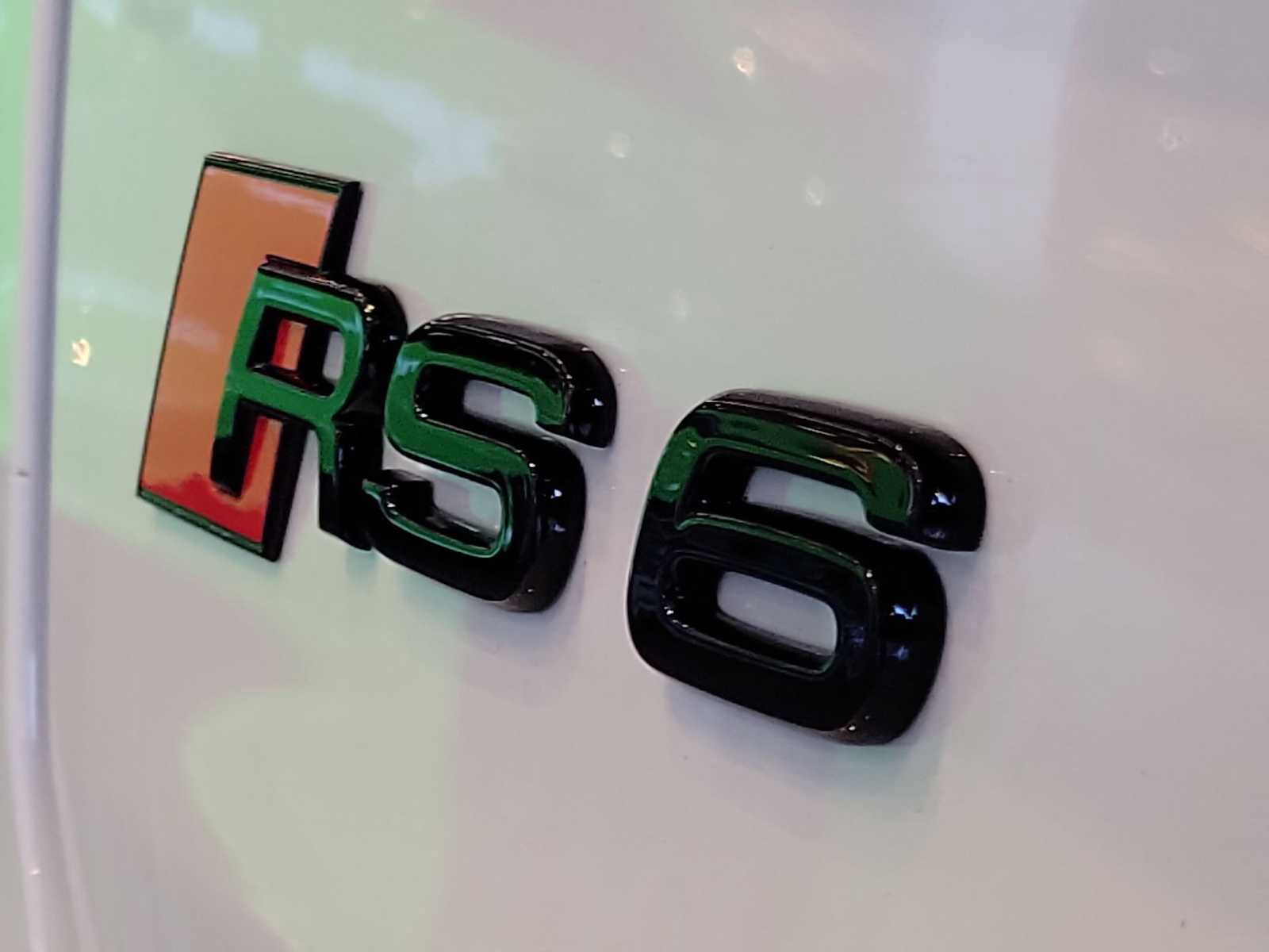 Certified 2025 Audi RS 6 performance AWD/4WD image 12