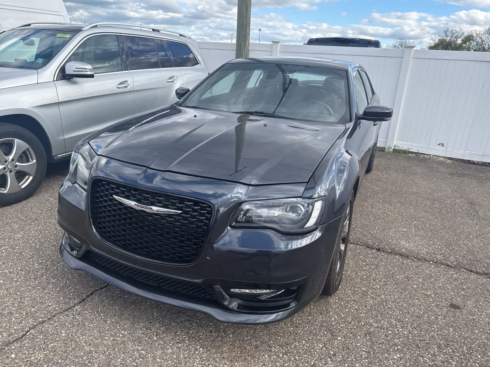 Used 2016 Chrysler 300 S w/ 300S Premium Group AWD/4WD image 3