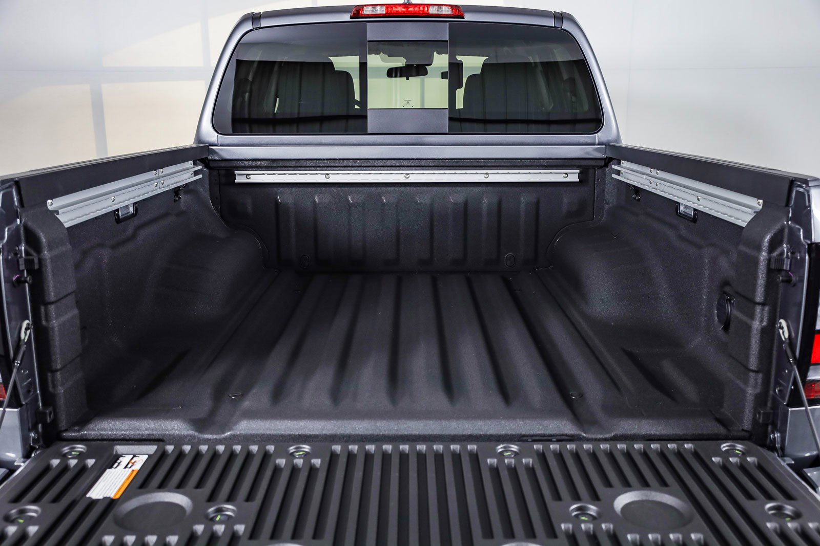 New 2025 Nissan Frontier SV w/ SV Convenience Package image 16