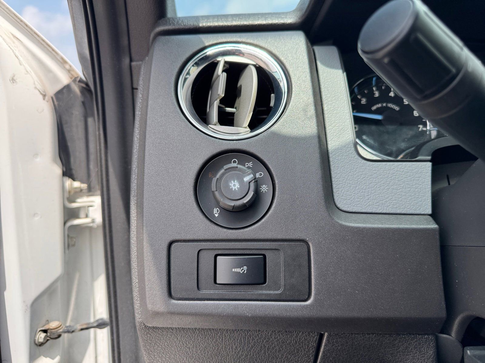 Used 2012 Ford F150 XLT w/ XLT Convenience Pkg RWD image 22