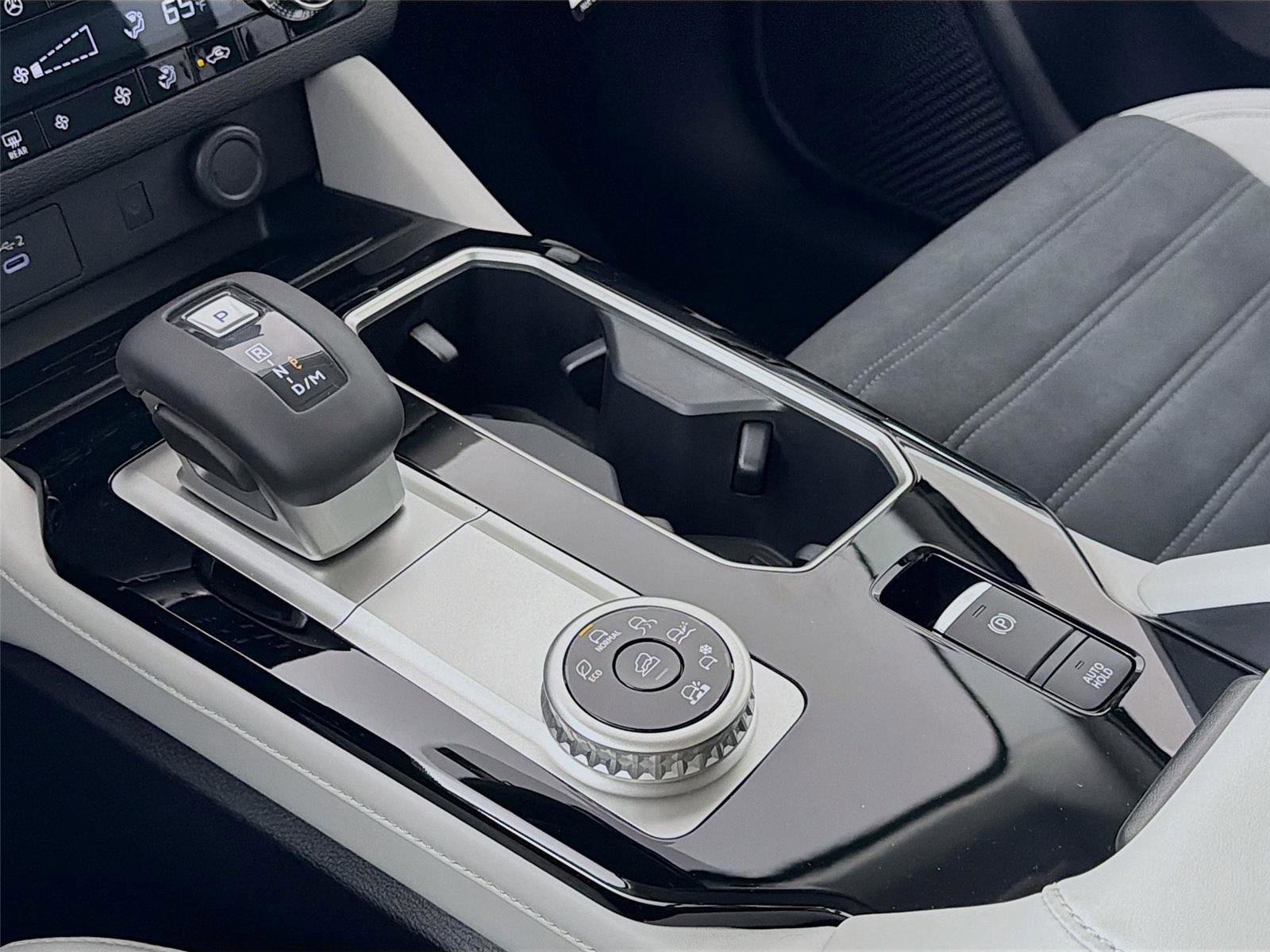 New 2026 Mitsubishi Outlander SE AWD/4WD image 18