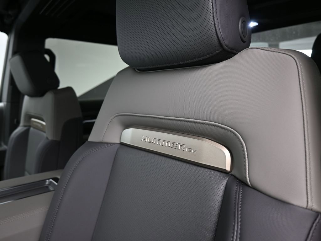 New 2025 GMC Hummer EV 2X w/ LPO, Sport Package image 19