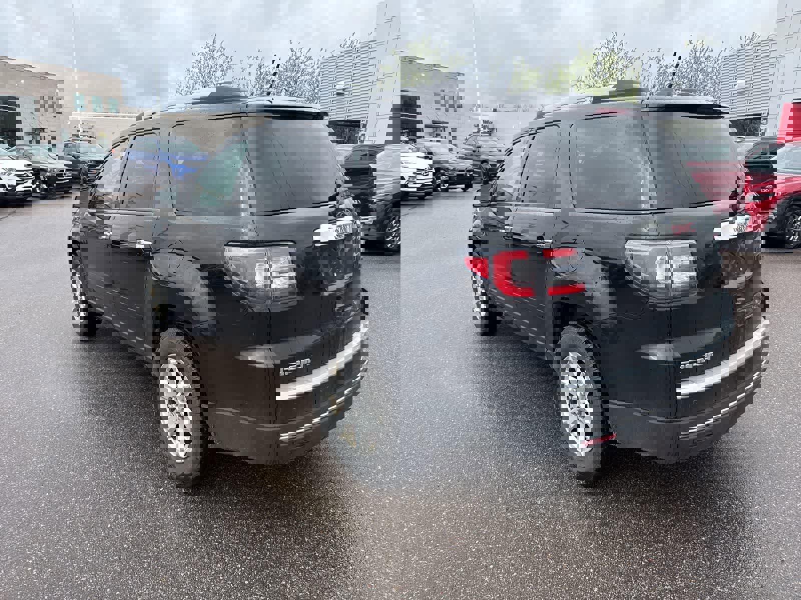 Used 2016 GMC Acadia SLE image 7