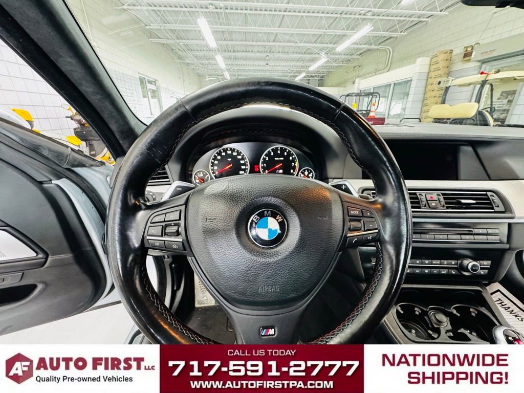 Used 2013 BMW M5 image 11