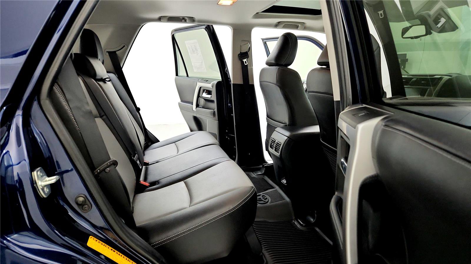 Used 2020 Toyota 4Runner SR5 Premium image 17