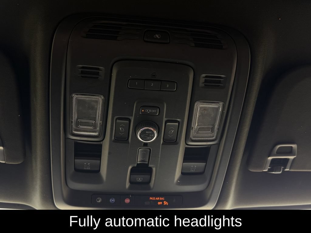 Used 2024 GMC Yukon XL Denali Ultimate AWD/4WD image 31