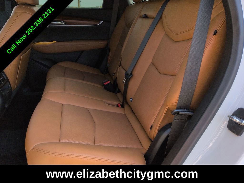 Used 2022 Cadillac XT5 Premium Luxury image 16