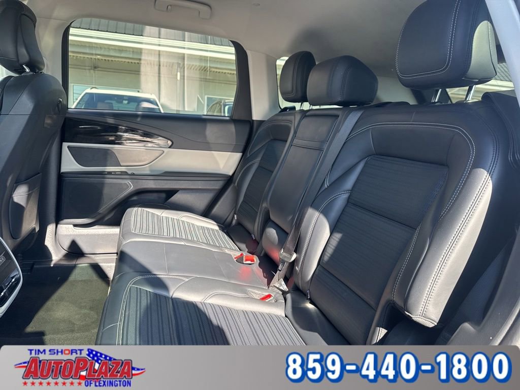 Used 2024 Lincoln Nautilus Reserve image 23