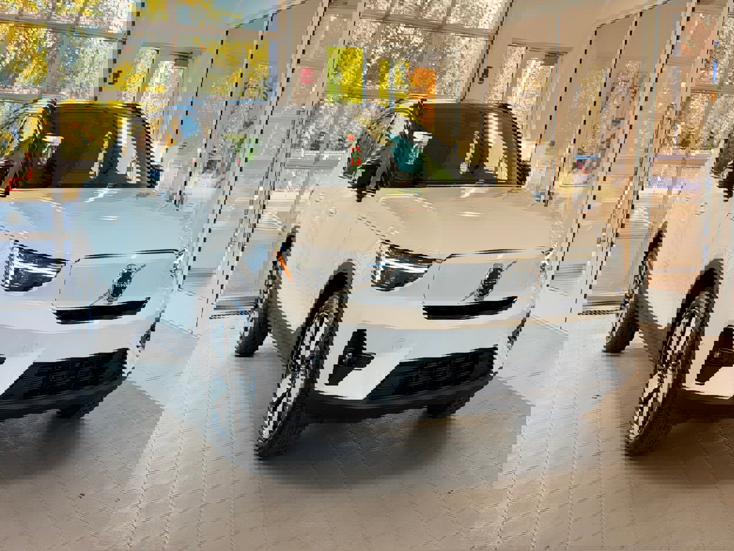 New 2026 Volvo EX40 Plus w/ Climate Package image 4