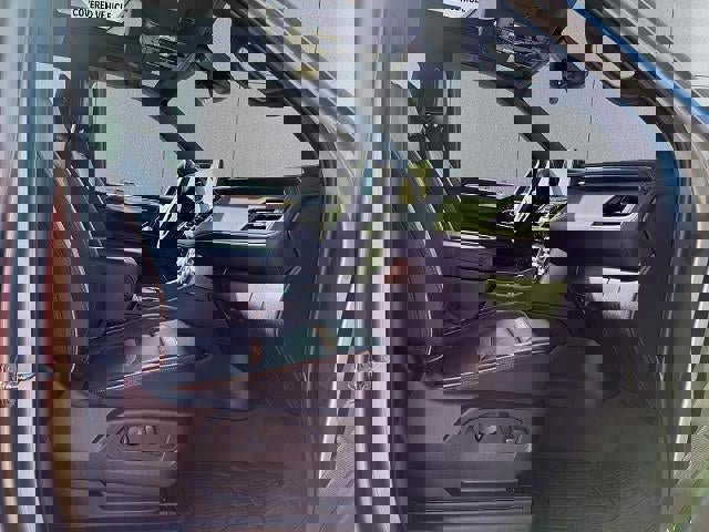 Used 2024 GMC Yukon AT4 w/ Technology Package image 16