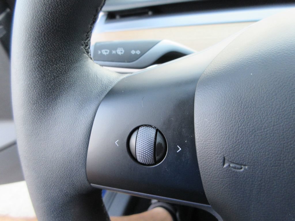 Used 2023 Tesla Model 3 Performance AWD/4WD image 22