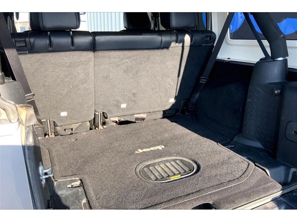 Used 2017 Jeep Wrangler Unlimited Rubicon AWD/4WD image 10