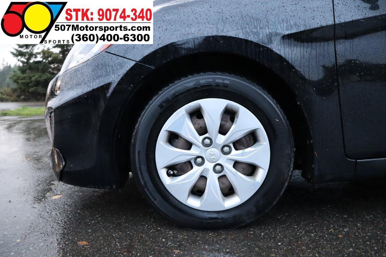 Used 2016 Hyundai Accent SE FWD image 24
