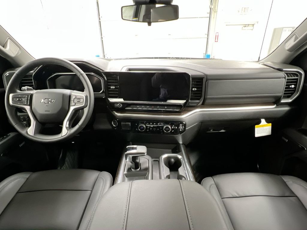 New 2026 Chevrolet Silverado 1500 RST w/ Convenience Package II AWD/4WD image 10