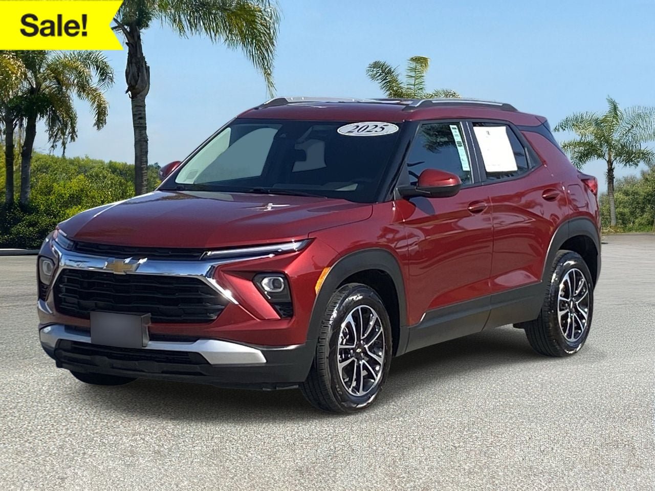 Used 2025 Chevrolet TrailBlazer LT FWD image 1