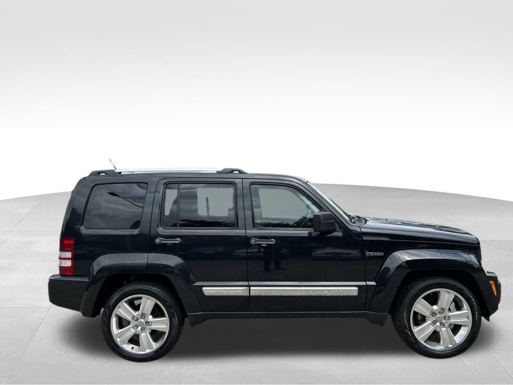 Used 2011 Jeep Liberty Sport RWD image 7