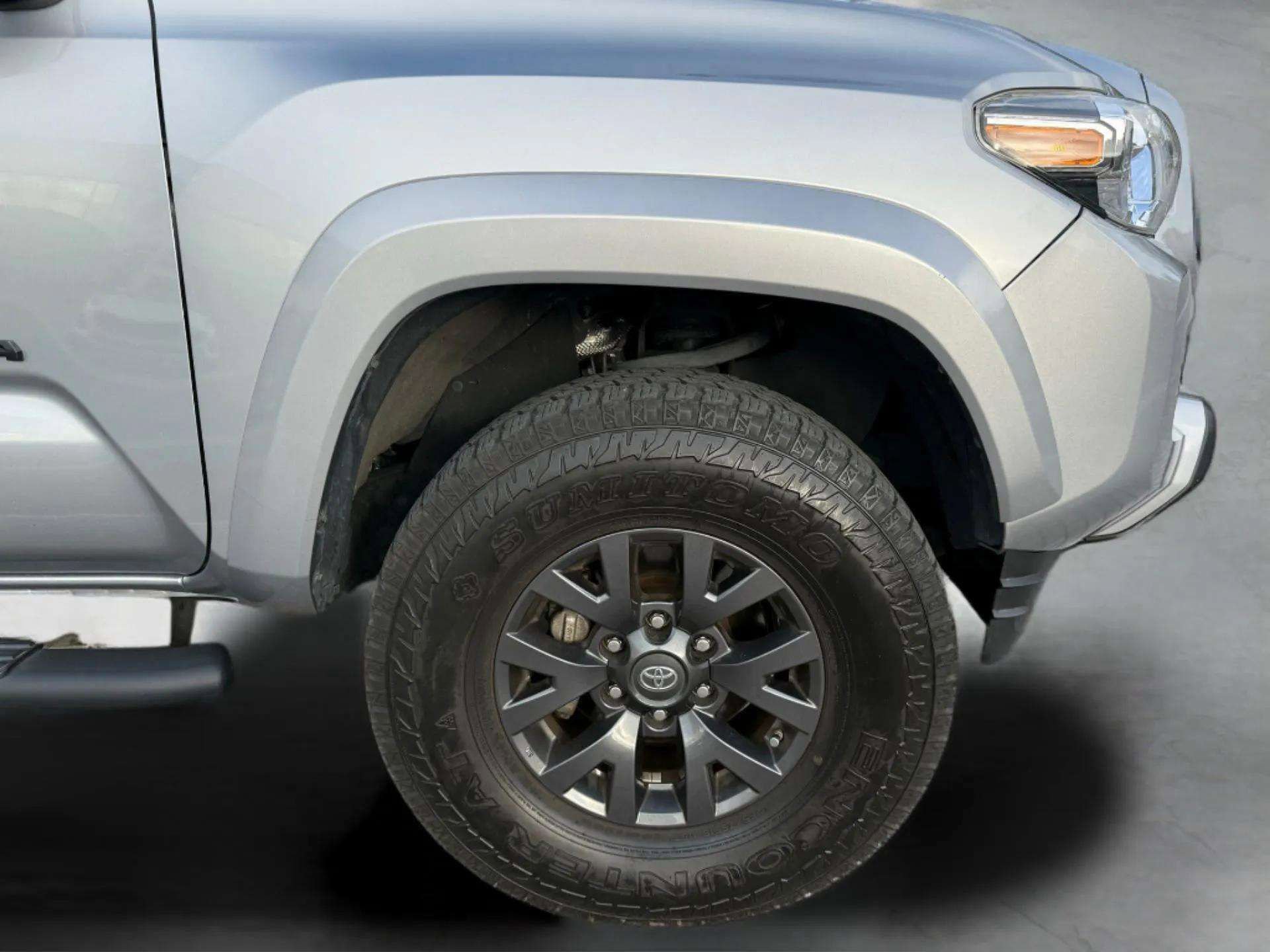 Used 2020 Toyota Tacoma SR5 image 6