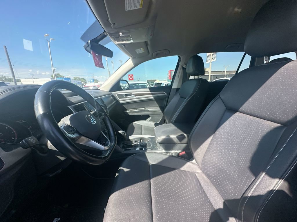 Used 2021 Volkswagen Atlas SE image 34