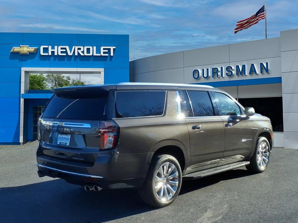 Used 2021 Chevrolet Suburban Premier image 3