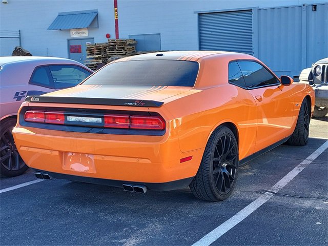 Used 2014 Dodge Challenger R/T image 10