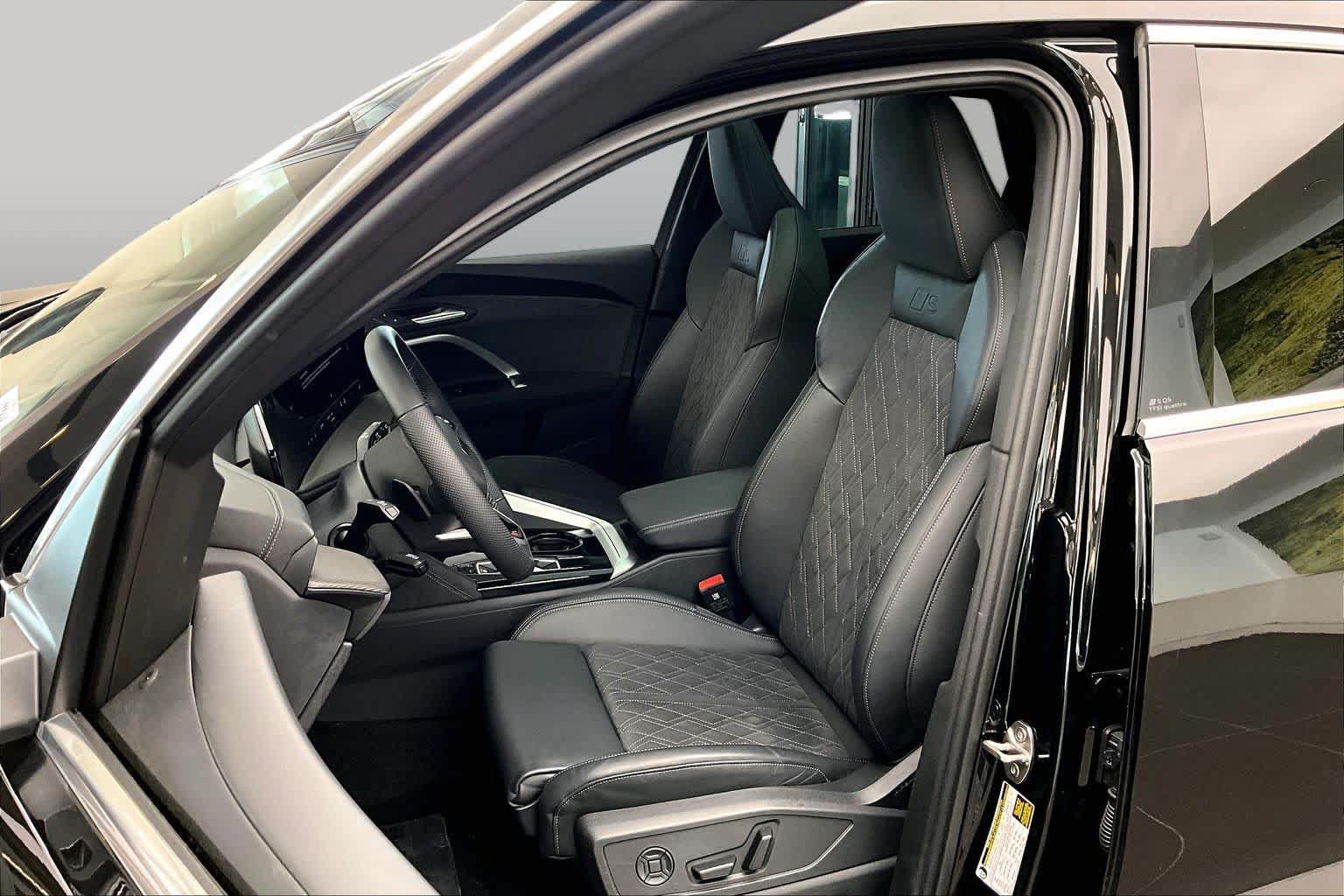 Certified 2025 Audi SQ5 Premium Plus w/ Premium Plus Package AWD/4WD image 8