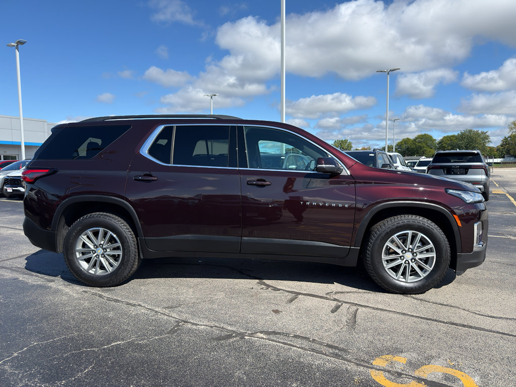 Used 2023 Chevrolet Traverse LT w/ LPO, Floor Liner Package image 4