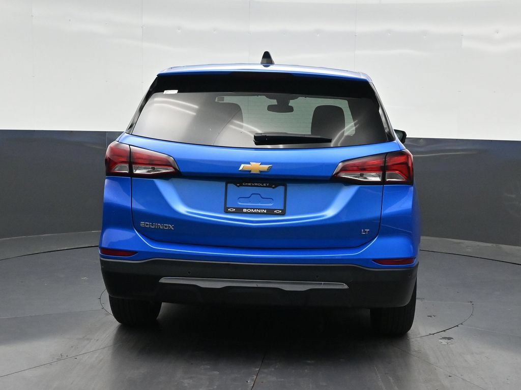 Used 2024 Chevrolet Equinox LT FWD image 4