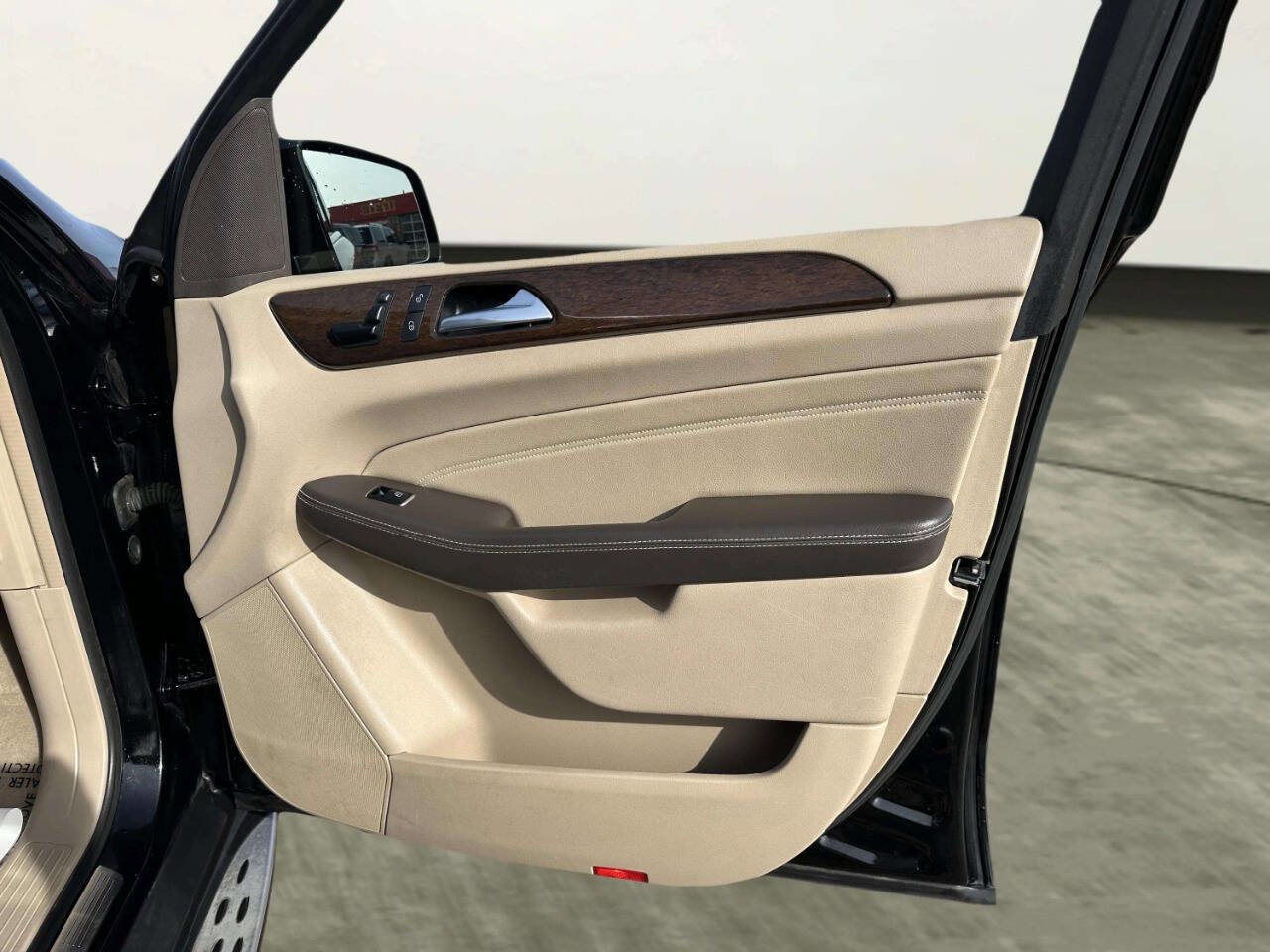 Used 2014 Mercedes-Benz ML 350 ML 350 4MATIC AWD 4dr SUV image 23