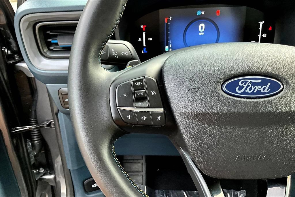 Certified 2025 Ford Maverick Lobo AWD/4WD image 13