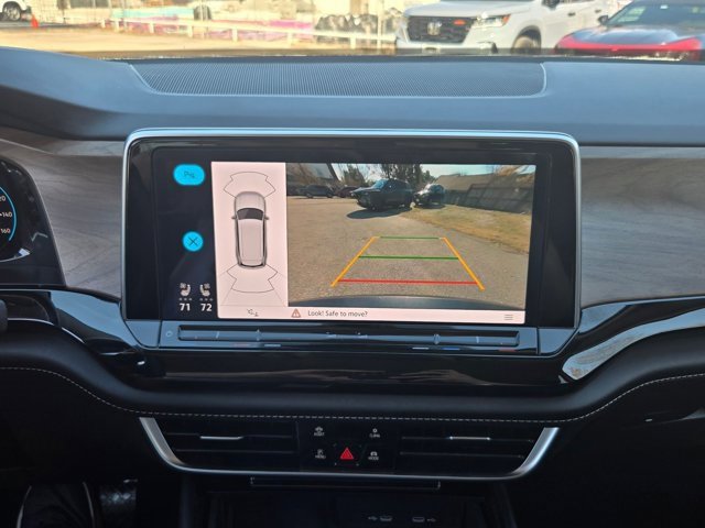 Used 2024 Volkswagen Atlas SE image 19