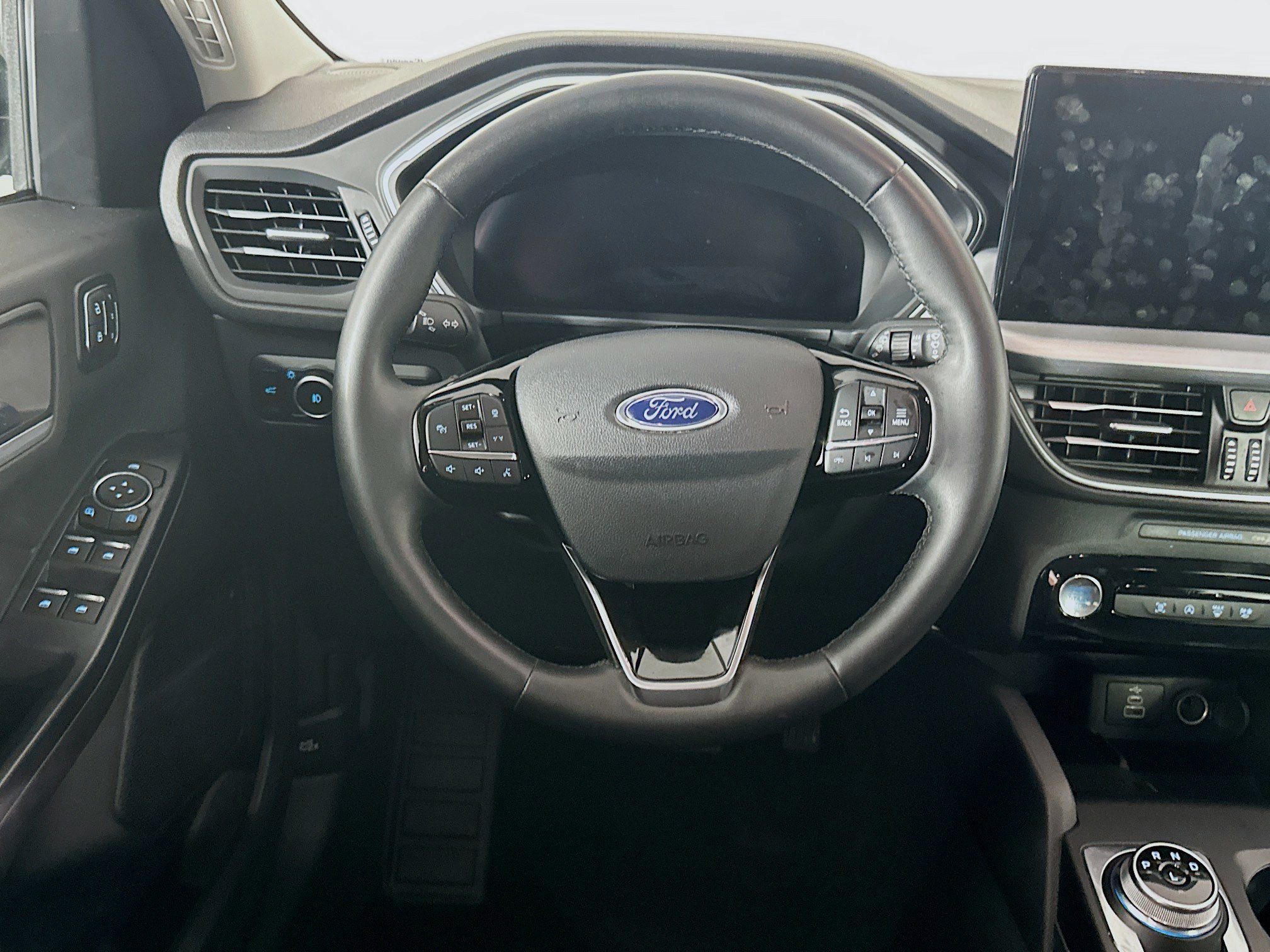 Used 2025 Ford Escape Platinum AWD/4WD image 18